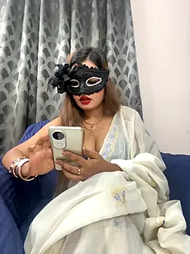 HoneyBearCpl online show from 09-26-25, 03:38