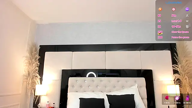 CarlaRossi  online show from 10-07-25, 07:44