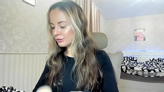 jennifer838 online show from 02-18-26, 03:41