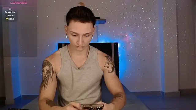 arthurphoenix  online show from 01-05-25, 02:38