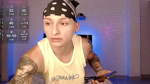 arthurphoenix  online show from 01-08-25, 03:19