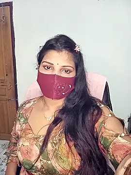 Hot-Angel  online show from 10-29-25, 03:47