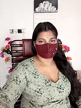 Hot-Angel  online show from 05-11-26, 01:44