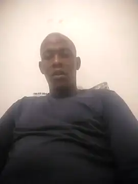 Snapshot of zuludog chatting on 06-15-26, 03:31 zuludog online show from 06-15-26, 03:31