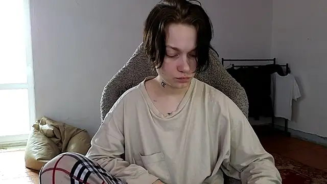 esajukyy online show from 05-16-26, 05:04