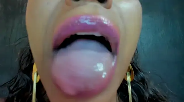 KamariaFyre online show from 01-24-25, 09:06