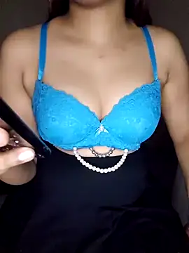 Olivia3 online show from 01-31-25, 05:42