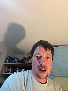 Snapshot of zenzero87 chatting on 02-08-25, 05:08 zenzero87 online show from 02-08-25, 05:08