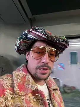 Snapshot of zenzero87 chatting on 03-03-25, 05:53 zenzero87 online show from 03-03-25, 05:53