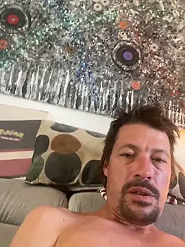 Snapshot of zenzero87 chatting on 10-06-25, 01:30 zenzero87 online show from 10-06-25, 01:30