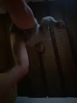 Snapshot of zenzero87 chatting on 10-30-25, 01:18 zenzero87 online show from 10-30-25, 01:18