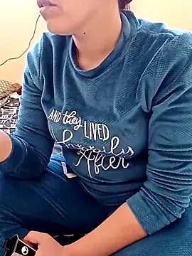 ShadiaStar online show from 11-25-25, 10:04