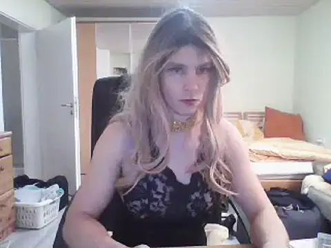 Snapshot of Kinky-Kristina chatting on 02-07-25, 07:59 Kinky-Kristina online show from 02-07-25, 07:59