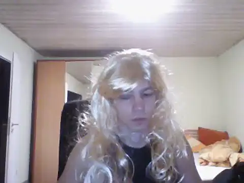 Snapshot of Kinky-Kristina chatting on 02-28-25, 01:58 Kinky-Kristina online show from 02-28-25, 01:58