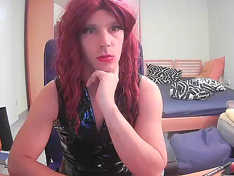 Snapshot of Kinky-Kristina chatting on 10-20-25, 07:47 Kinky-Kristina online show from 10-20-25, 07:47