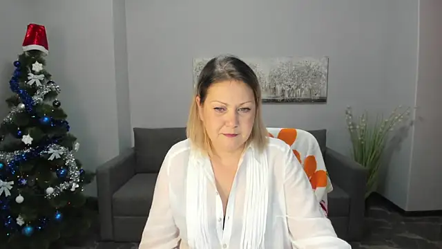 Milana Blake online show from 12-20-24, 09:43