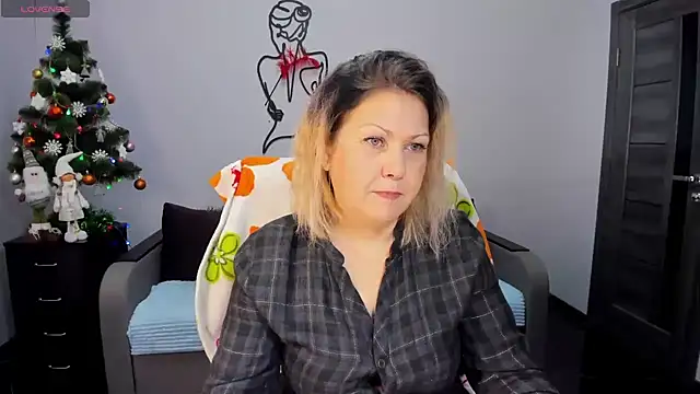 Milana Blake online show from 12-23-24, 06:44