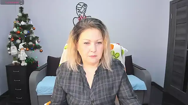 Milana Blake online show from 12-24-24, 07:06