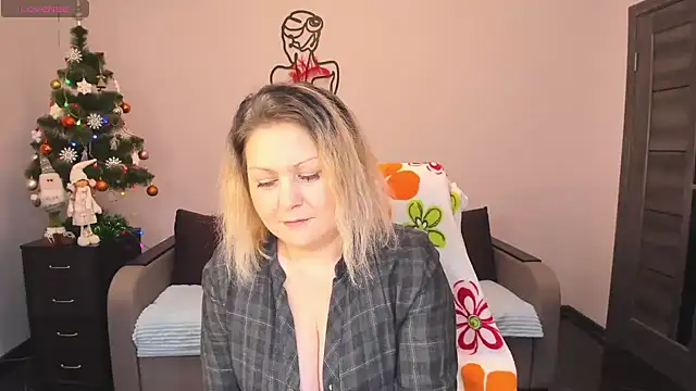 Milana Blake online show from 12-24-24, 10:11