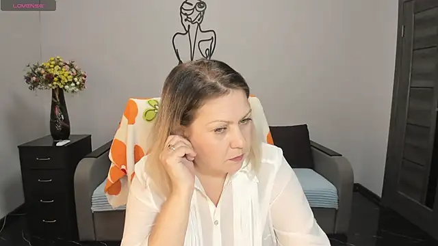 Milana Blake online show from 01-08-25, 03:50