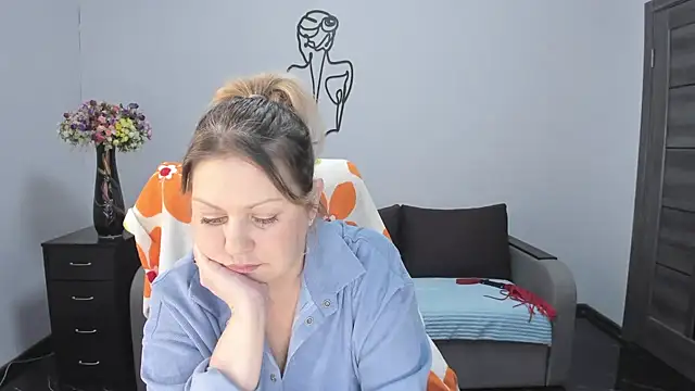 Milana Blake online show from 01-14-25, 10:06