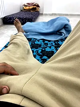 Lahcene online show from 11-18-25, 07:07