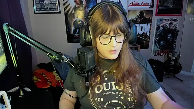 HannahCastle96 online show from 12-22-25, 11:57