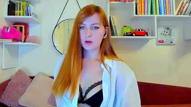 Snapshot of liya_gorgeous chatting on 10-30-25, 06:30 liya gorgeous online show from 10-30-25, 06:30