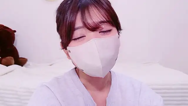 Snapshot of Runarunapi chatting on 03-15-26, 12:27 Runarunapi online show from 03-15-26, 12:27