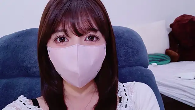 Snapshot of Runarunapi chatting on 03-28-26, 10:04 Runarunapi online show from 03-28-26, 10:04