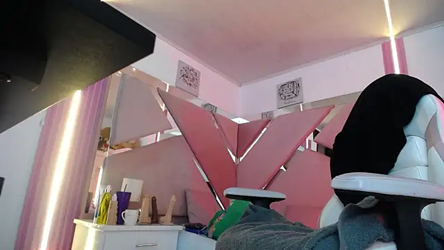 Noah Jhonson online show from 11-20-25, 08:19