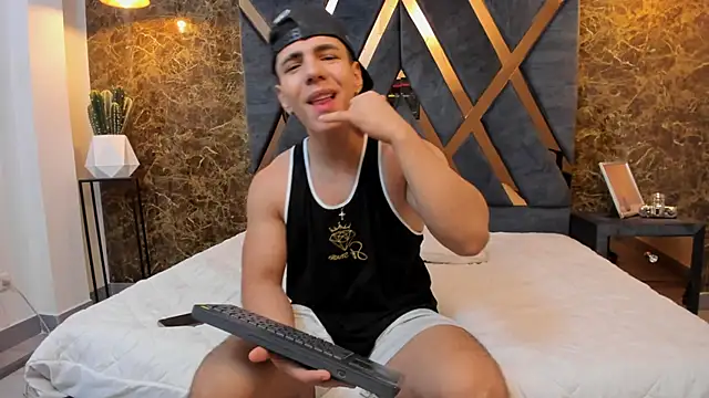 Flynn Riider online show from 02-22-25, 11:24