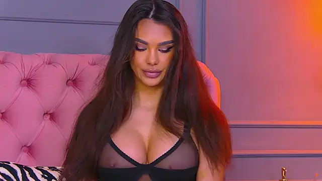 Snapshot of Nicole_Diva chatting on 02-16-25, 06:54 Nicole Diva online show from 02-16-25, 06:54