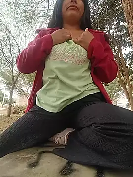 Danna-linyi online show from 06-07-26, 04:11