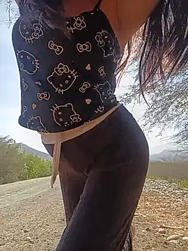 Danna-linyi online show from 06-24-26, 03:11