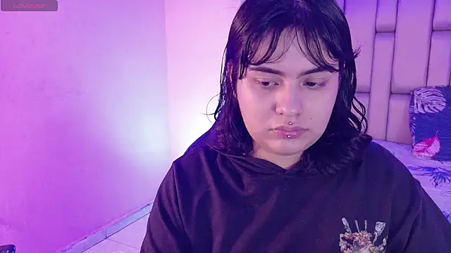  sowy venus  online show from 06-15-26, 12:40