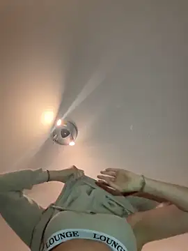 Snapshot of CherryEmmy chatting on 10-05-25, 04:38 CherryEmmy online show from 10-05-25, 04:38