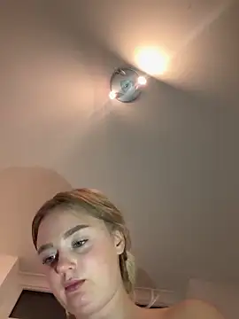 Snapshot of CherryEmmy chatting on 10-18-25, 05:35 CherryEmmy online show from 10-18-25, 05:35