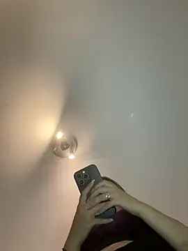 Snapshot of CherryEmmy chatting on 10-22-25, 06:07 CherryEmmy online show from 10-22-25, 06:07