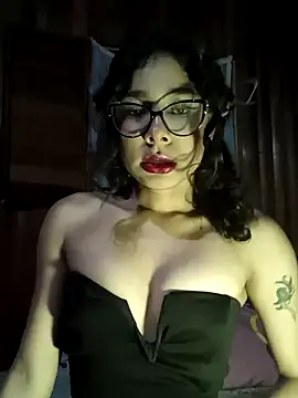 Kyomisweet online show from 12-22-24, 01:34