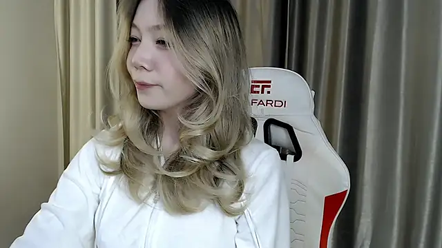 Babby Rabbit online show from 10-20-25, 09:26