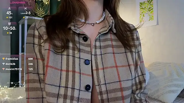 ElvaHilby online show from 02-07-25, 07:17