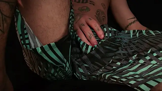 Junihn0 online show from 12-22-24, 09:00