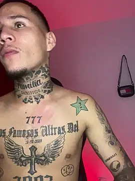 Junihn0 online show from 01-31-25, 04:06