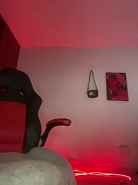 Junihn0 online show from 02-05-25, 04:03