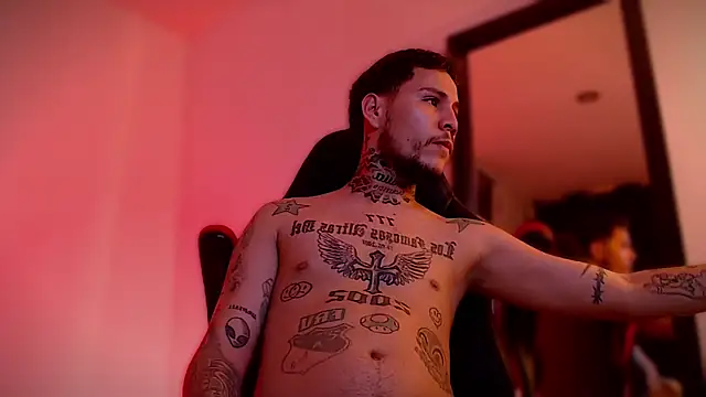 Junihn0 online show from 09-11-25, 08:53