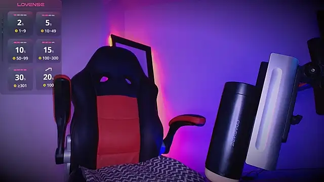 Junihn0 online show from 12-20-25, 07:32