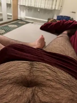 Snapshot of Loco42- chatting on 01-07-25, 02:10 Loco42- online show from 01-07-25, 02:10