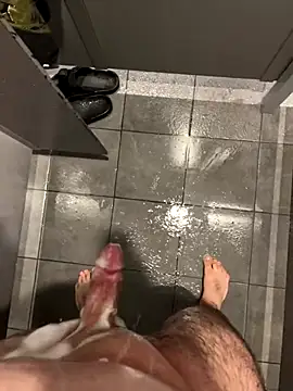 Snapshot of Loco42- chatting on 10-07-25, 01:19 Loco42- online show from 10-07-25, 01:19