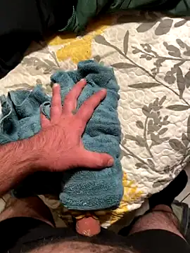 edgher646 online show from 10-27-25, 01:48